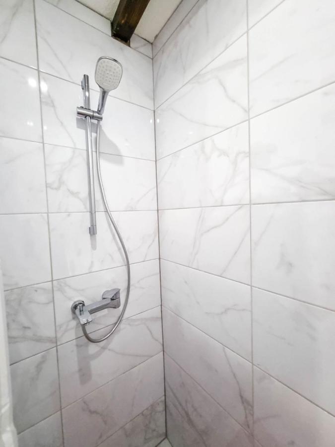 Apartman Uno 亚伊采 外观 照片