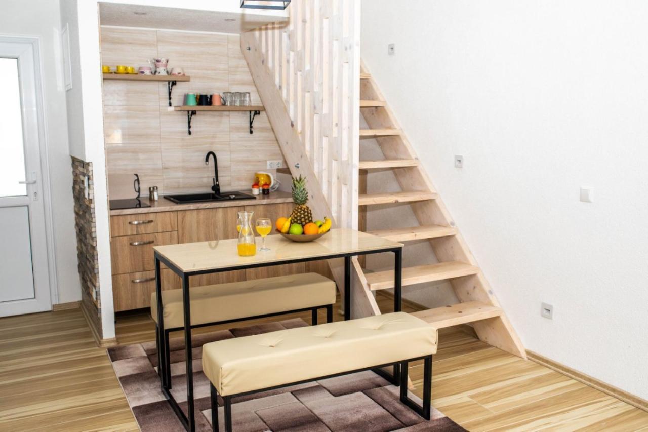 Apartman Uno 亚伊采 外观 照片