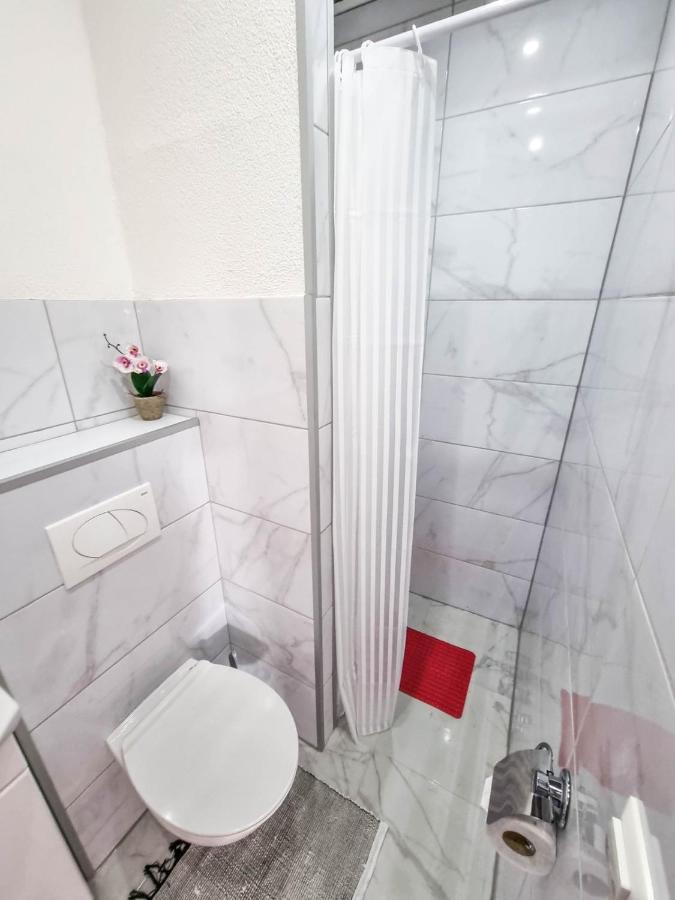 Apartman Uno 亚伊采 外观 照片
